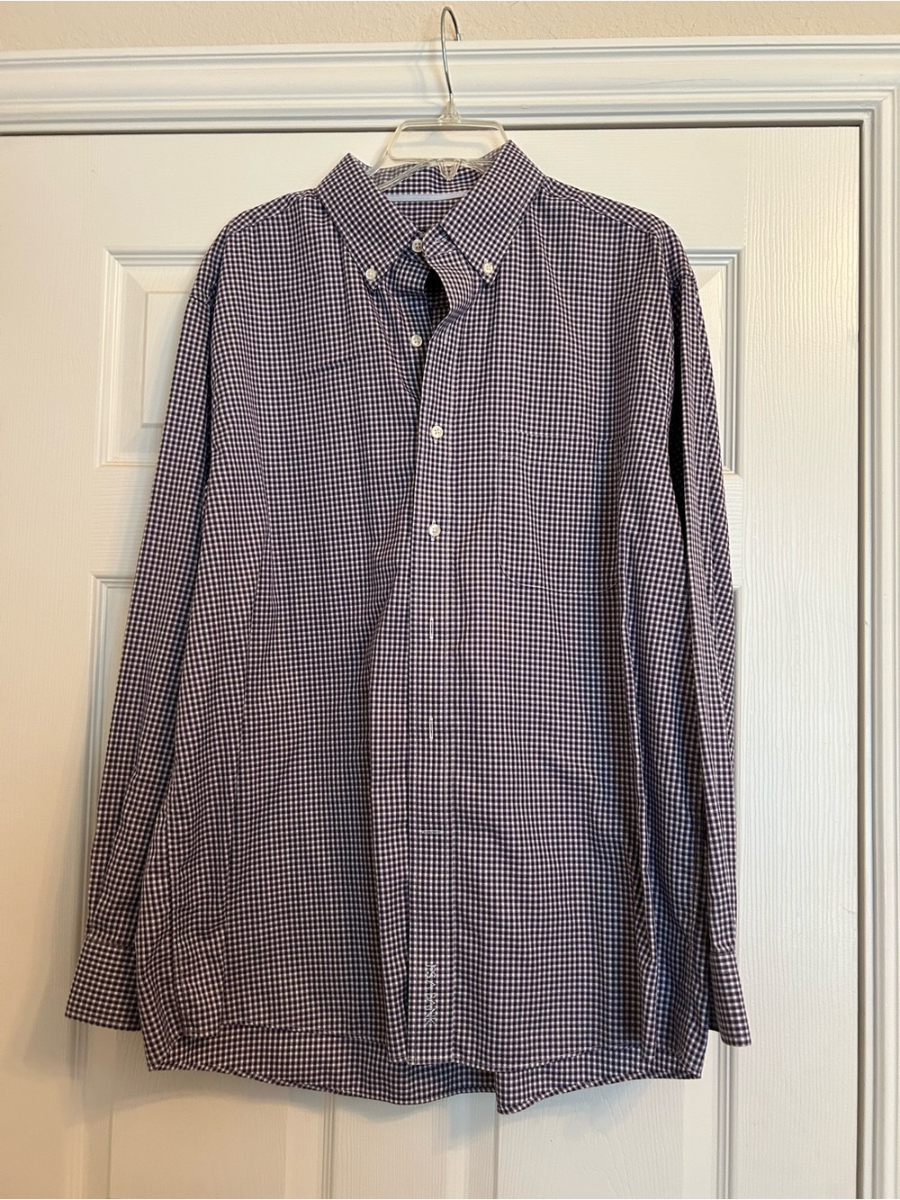 Jos. A. Bank Men’s Button-Down Gingham Shirt in Purple and White